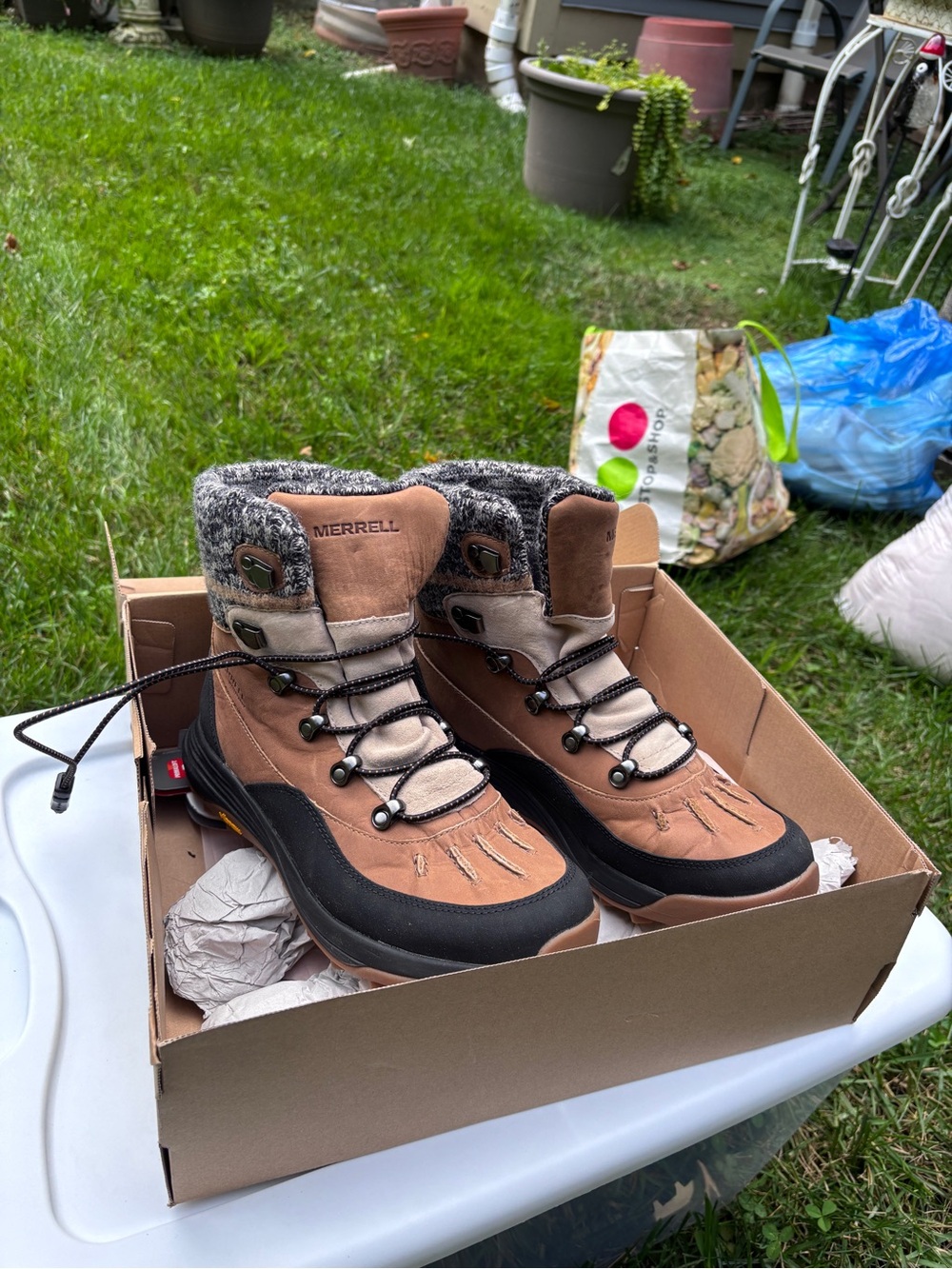 Merrell 🐪 Women's Brown, Tan/Camel and Black Insulated Waterproof Boots 🥾